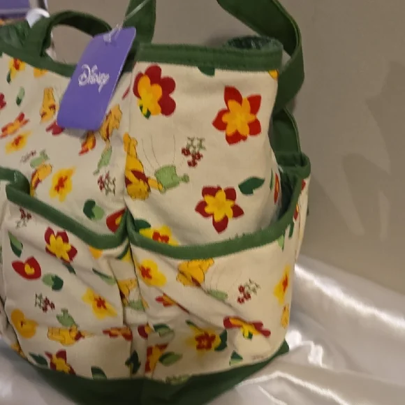 Winnie The Pooh Gardening Bag - Picture 3 of 5